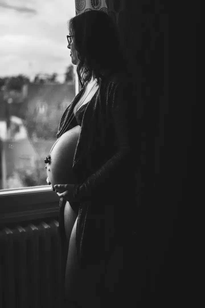 Séance photo grossesse contre-jour Rennes