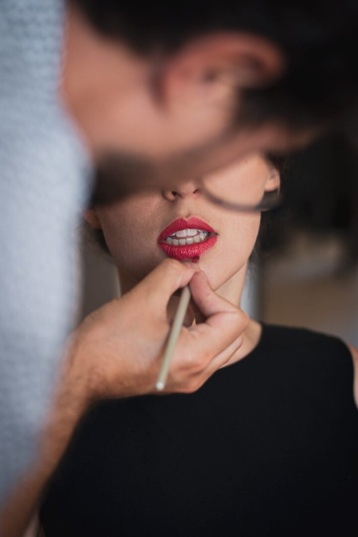 maquillage dans un chambre d'hôte du château des pères